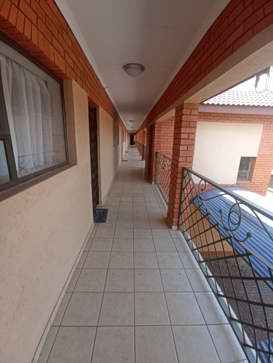 To Let 2 Bedroom Property for Rent in Bult South North West